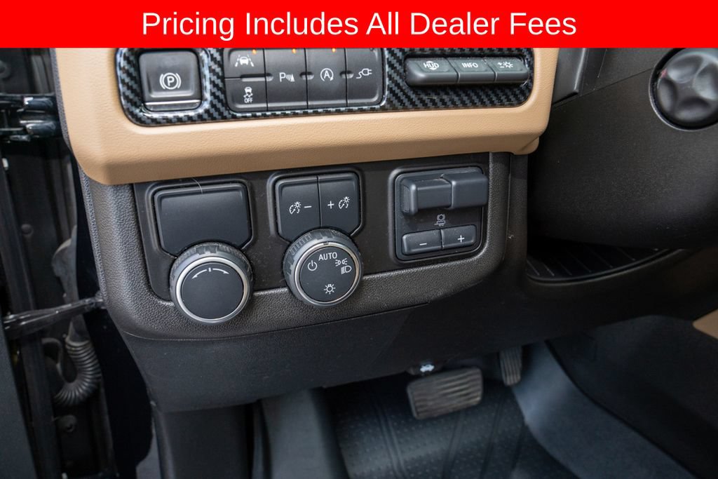 Used 2021 Chevrolet Tahoe Premier w/ Premium Package RWD image 14