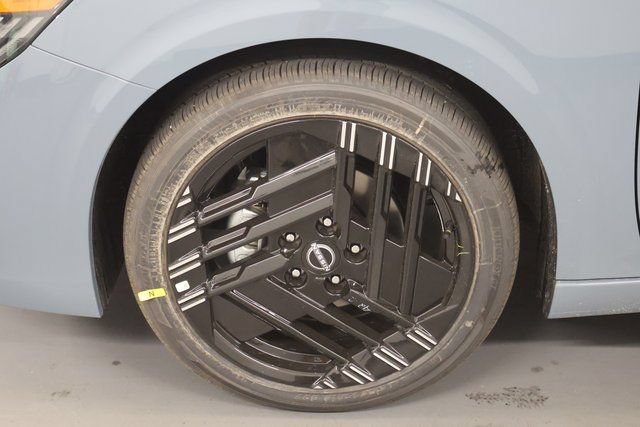 New 2026 Nissan Sentra SR w/ SR Premium Package FWD image 7