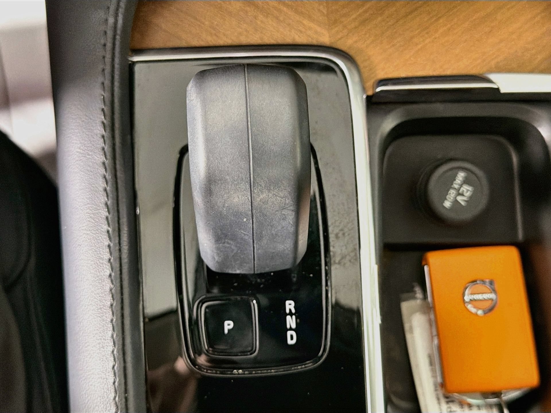 Certified 2023 Volvo XC90 B6 Plus w/ Protection Package Premier AWD/4WD image 17