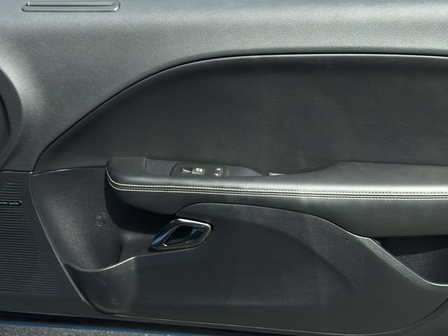 Used 2015 Dodge Challenger SRT Hellcat RWD image 33