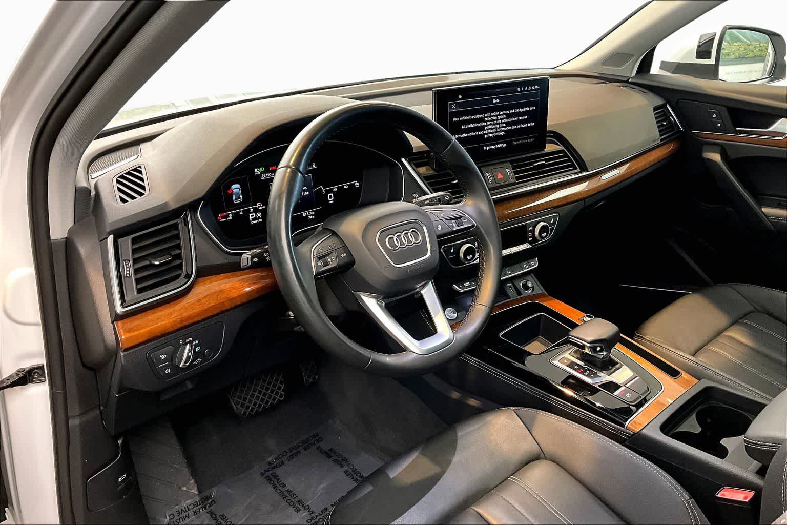 Used 2023 Audi Q5 2.0T Premium Plus w/ Premium Plus Package AWD/4WD image 17