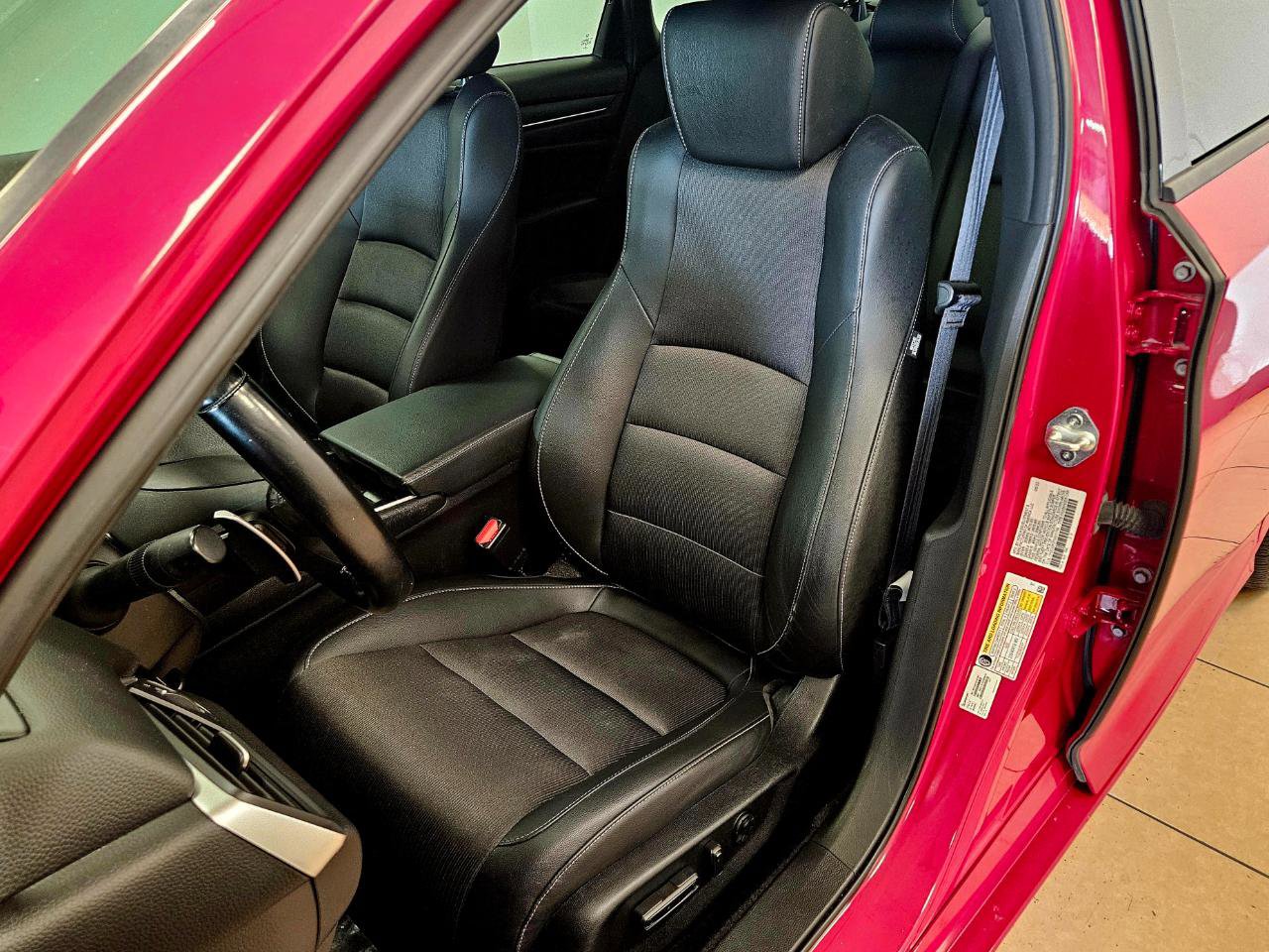 Used 2022 Honda Accord Sport image 8