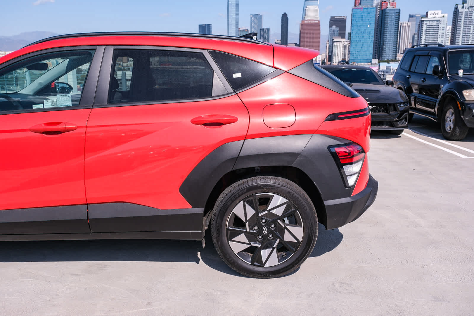 Used 2024 Hyundai Kona SEL w/ Convenience Package FWD image 8