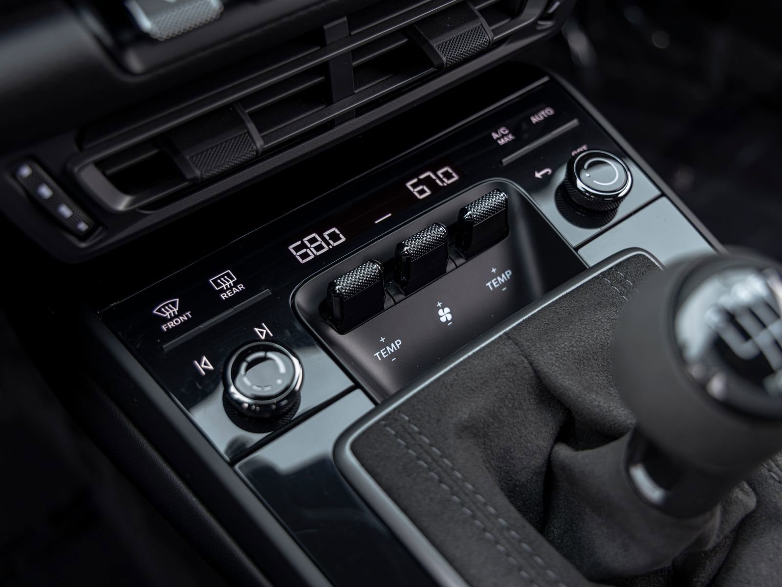 Certified 2022 Porsche 911 Targa 4 GTS AWD/4WD image 39