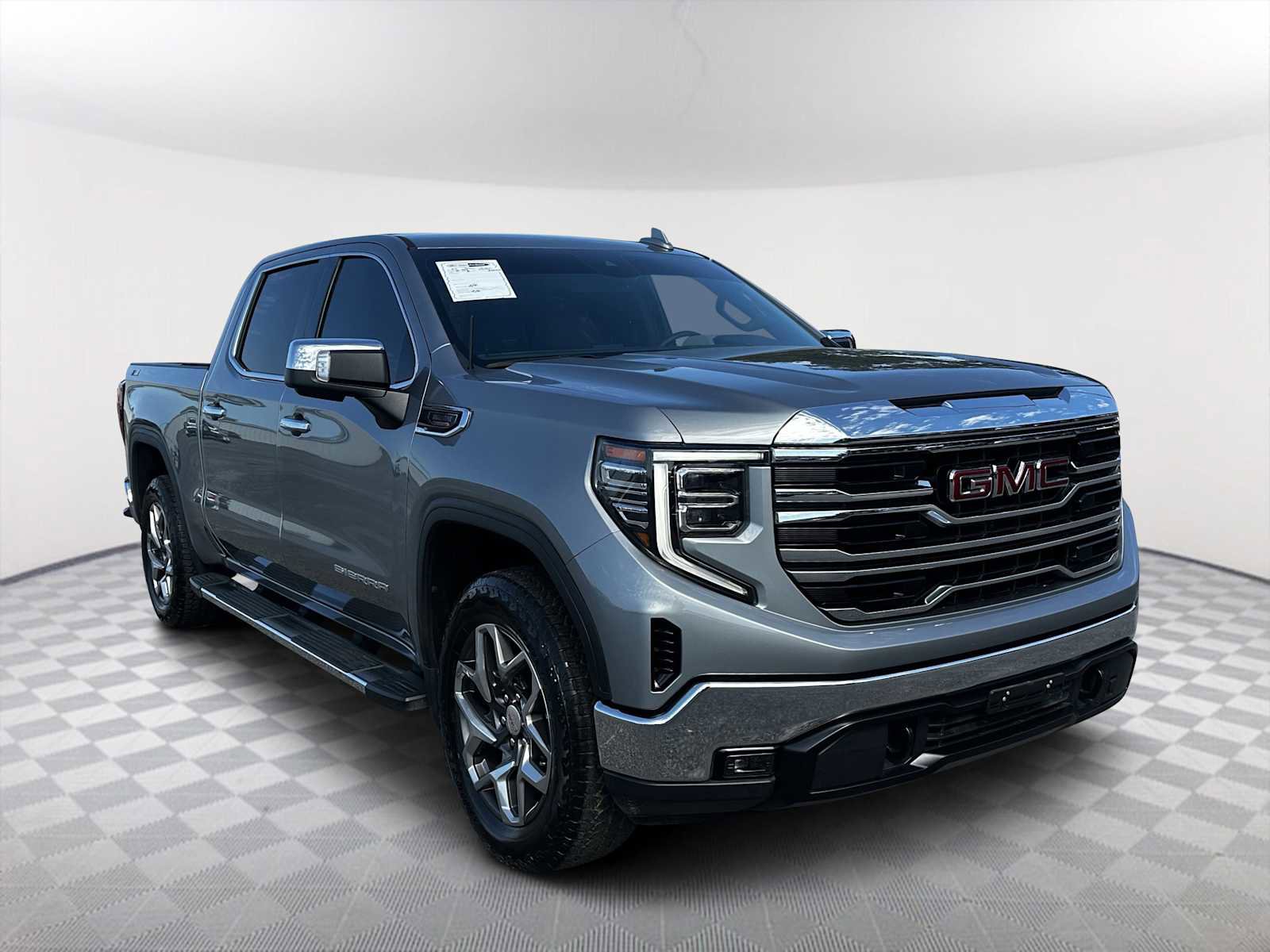 Used 2023 GMC Sierra 1500 SLT w/ SLT Premium Package image 1