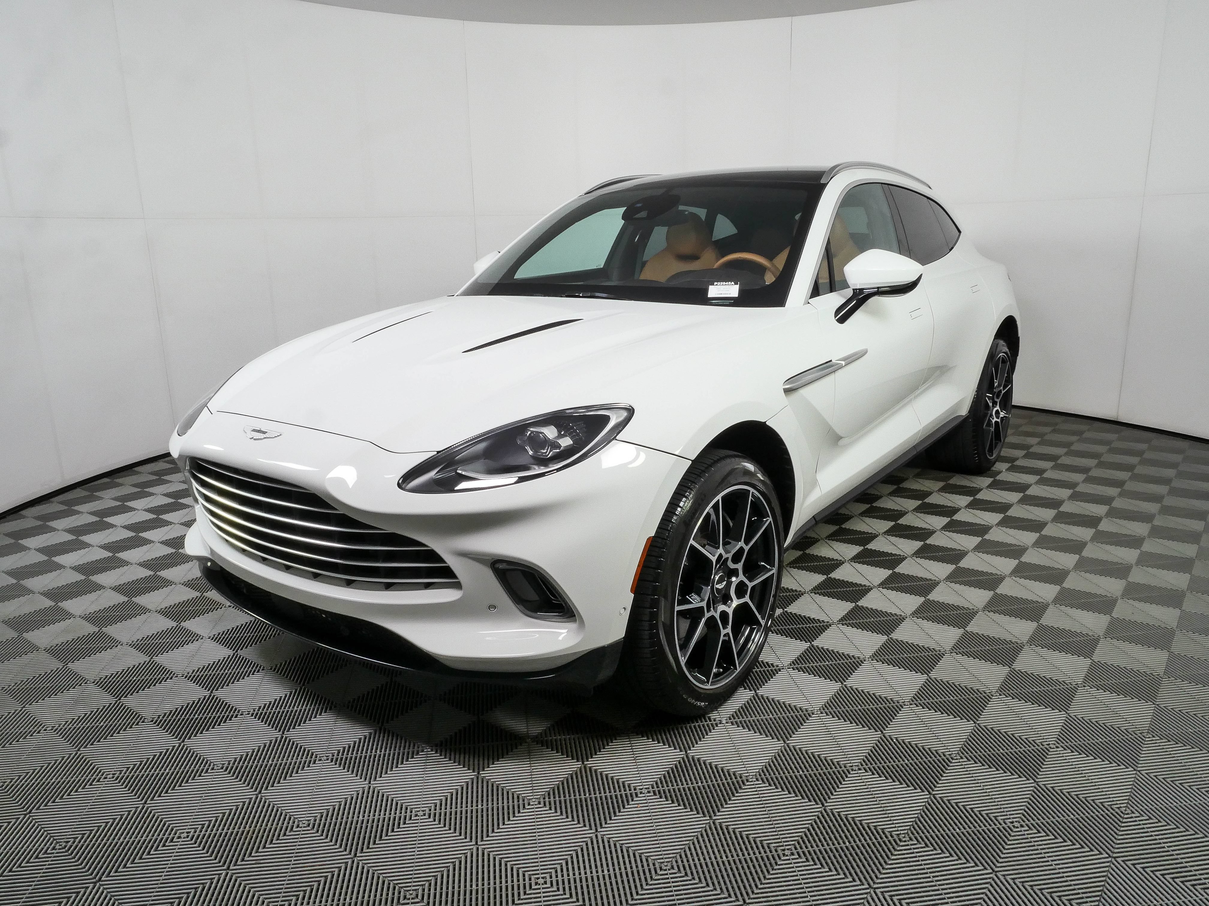 Used 2021 Aston Martin DBX AWD/4WD image 1