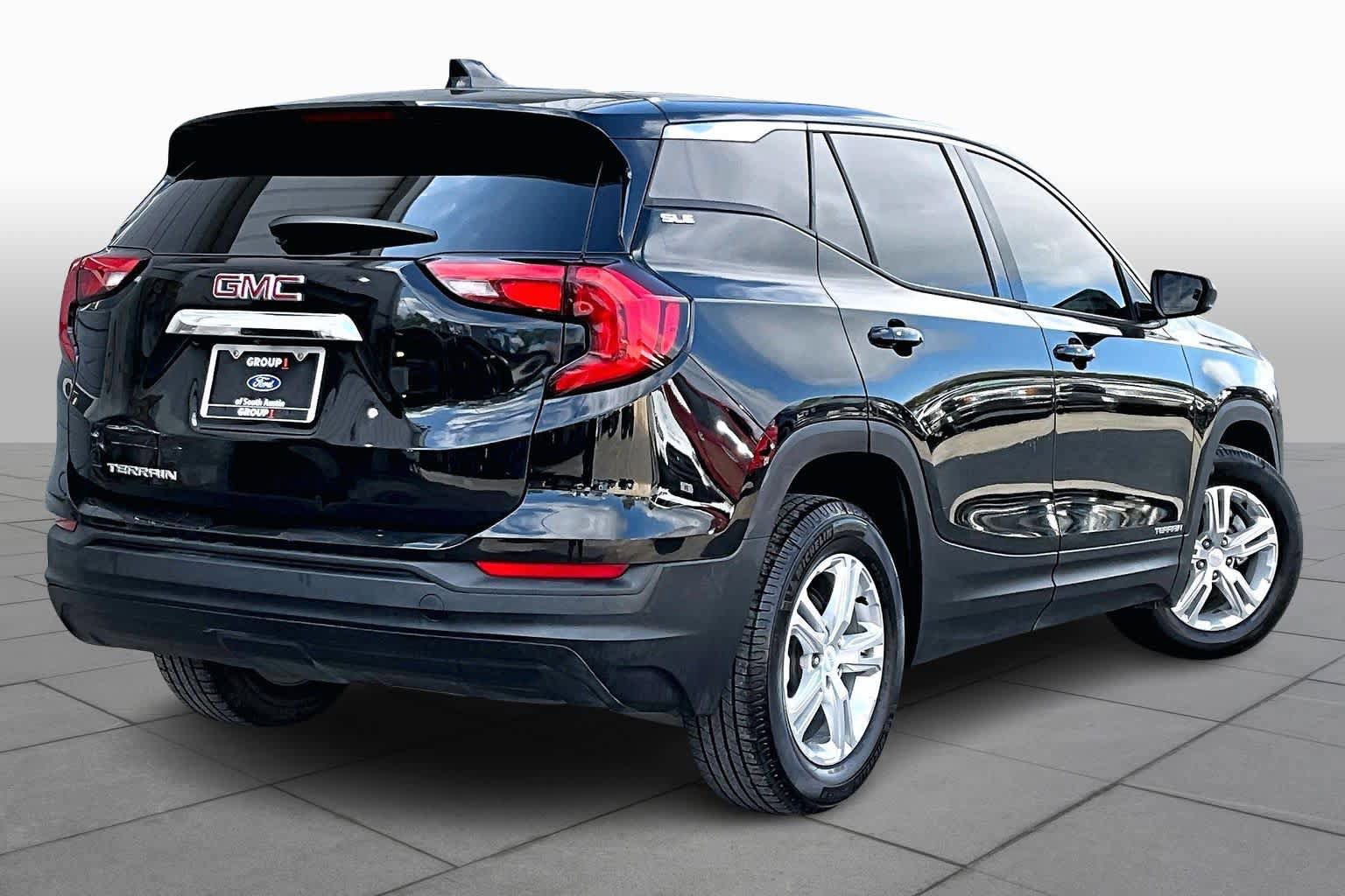 Used 2018 GMC Terrain SLE FWD image 13