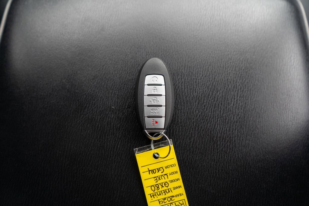 Used 2024 INFINITI QX80 Luxe image 36