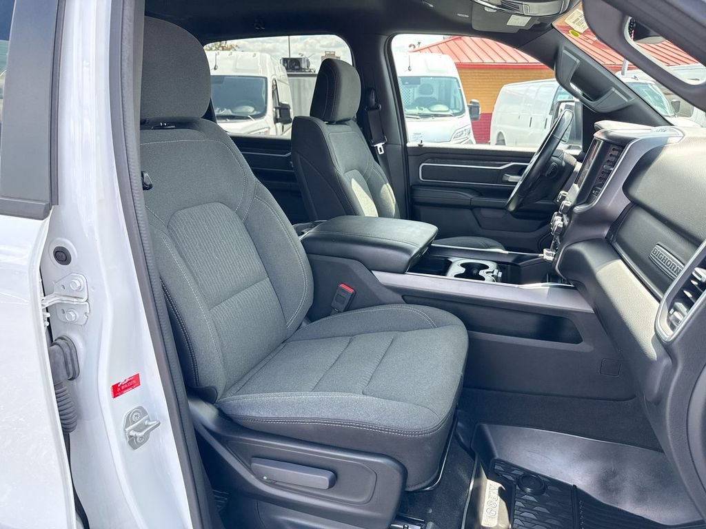 Used 2023 RAM 1500 4x4 Crew Cab image 24