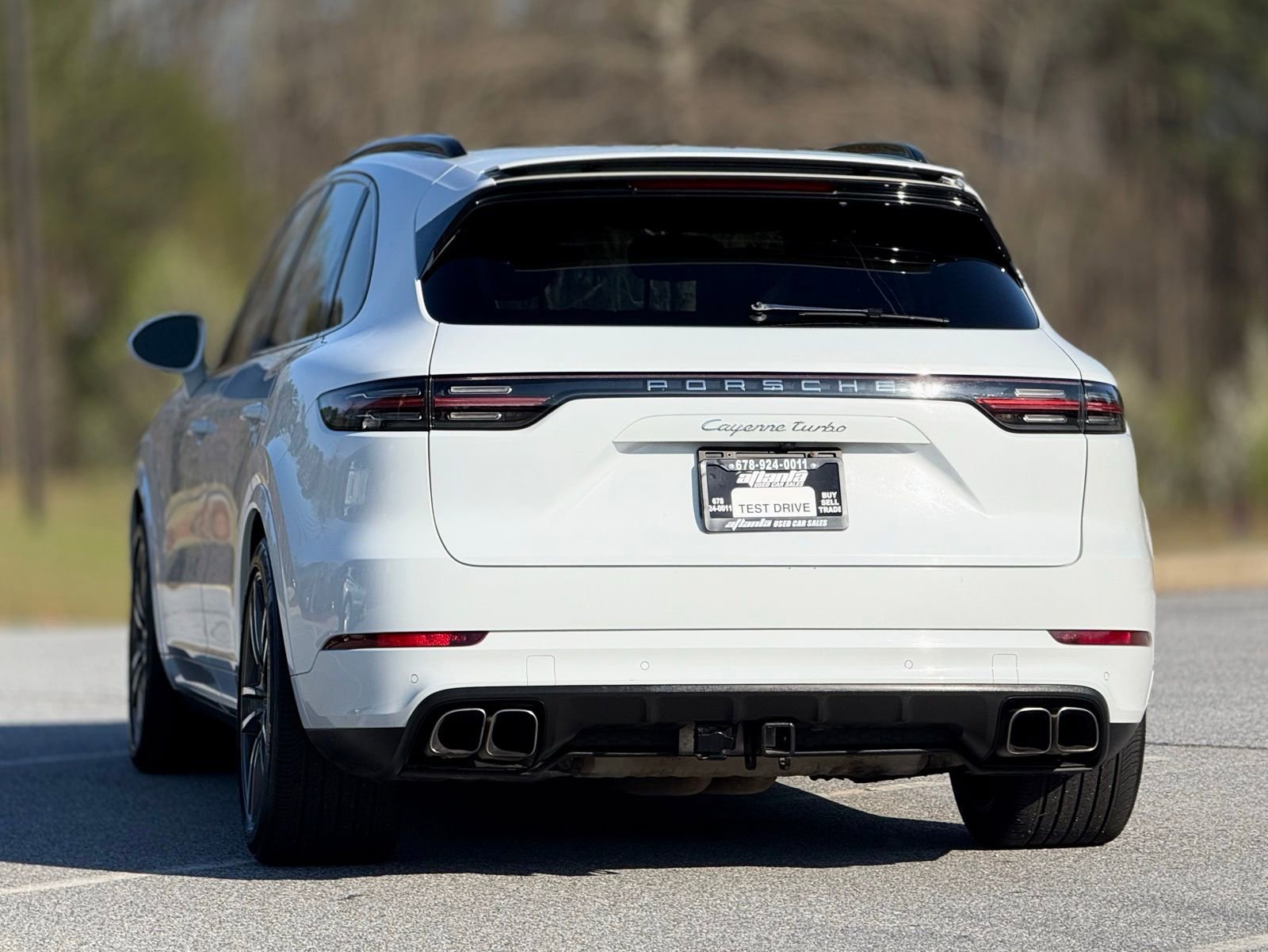 Used 2019 Porsche Cayenne Turbo image 4