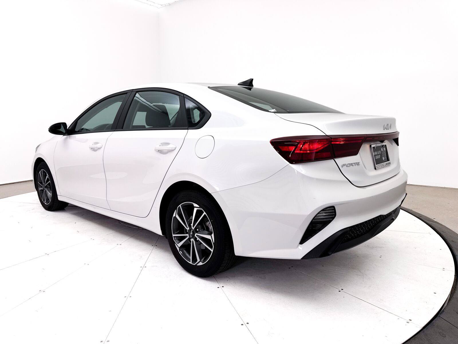Used 2022 Kia Forte LXS w/ LXS Technology Package FWD image 15