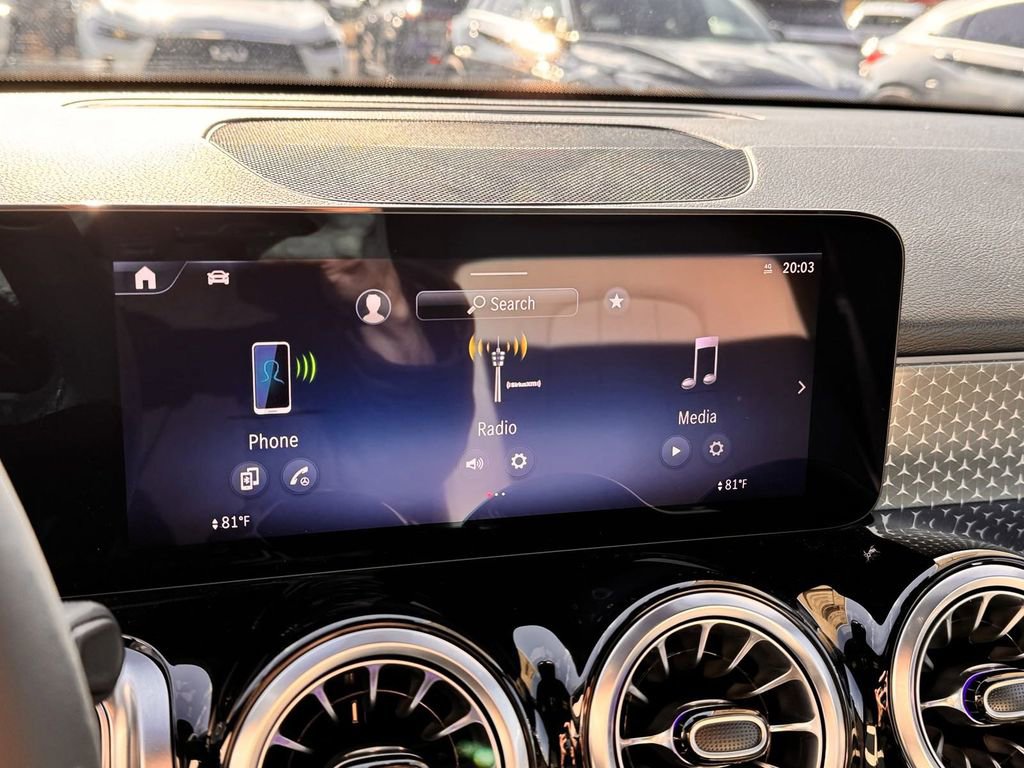 Certified 2025 Mercedes-Benz GLB 250 4MATIC image 23