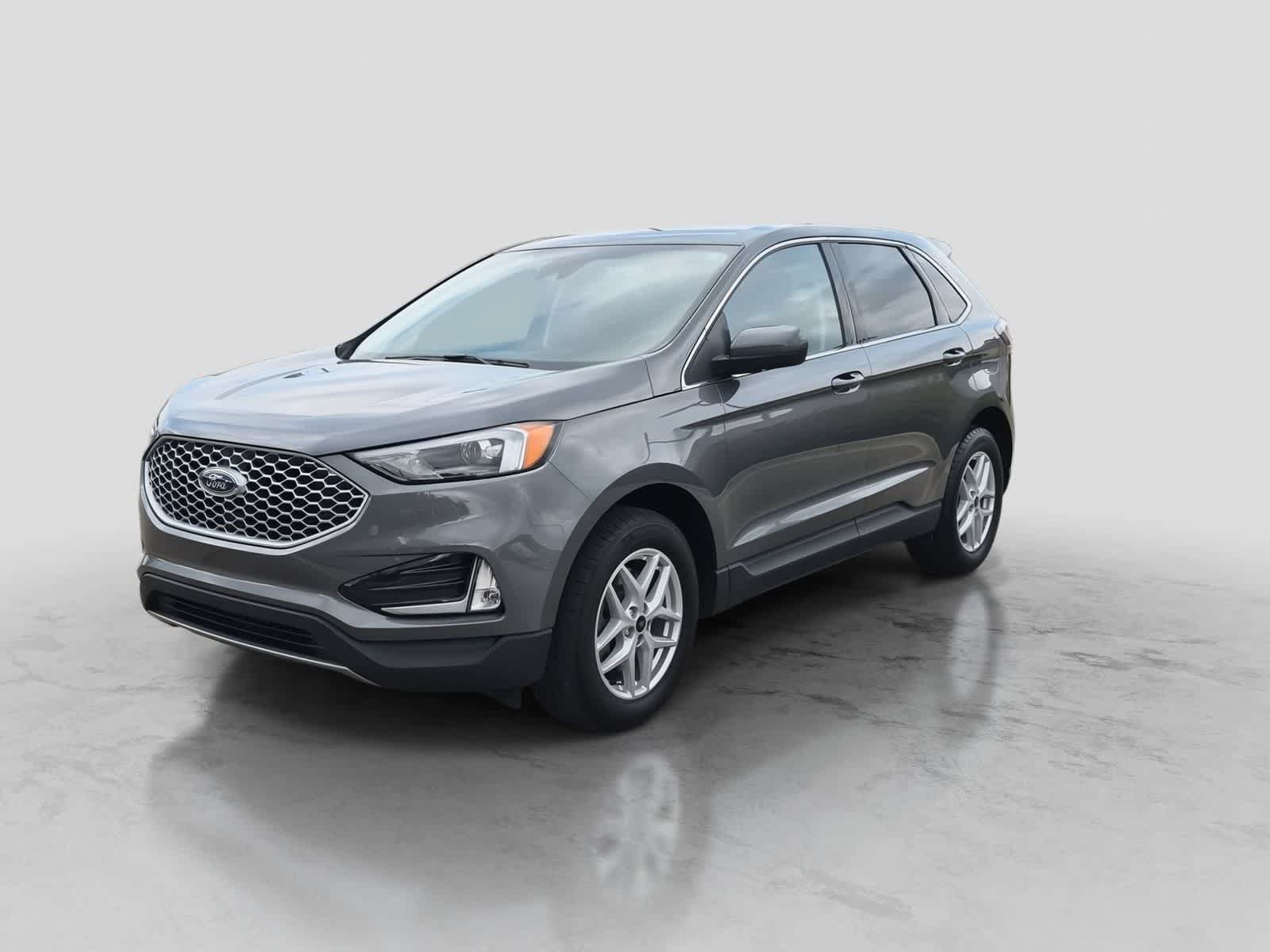 Certified 2024 Ford Edge SEL w/ Convenience Package AWD/4WD image 4