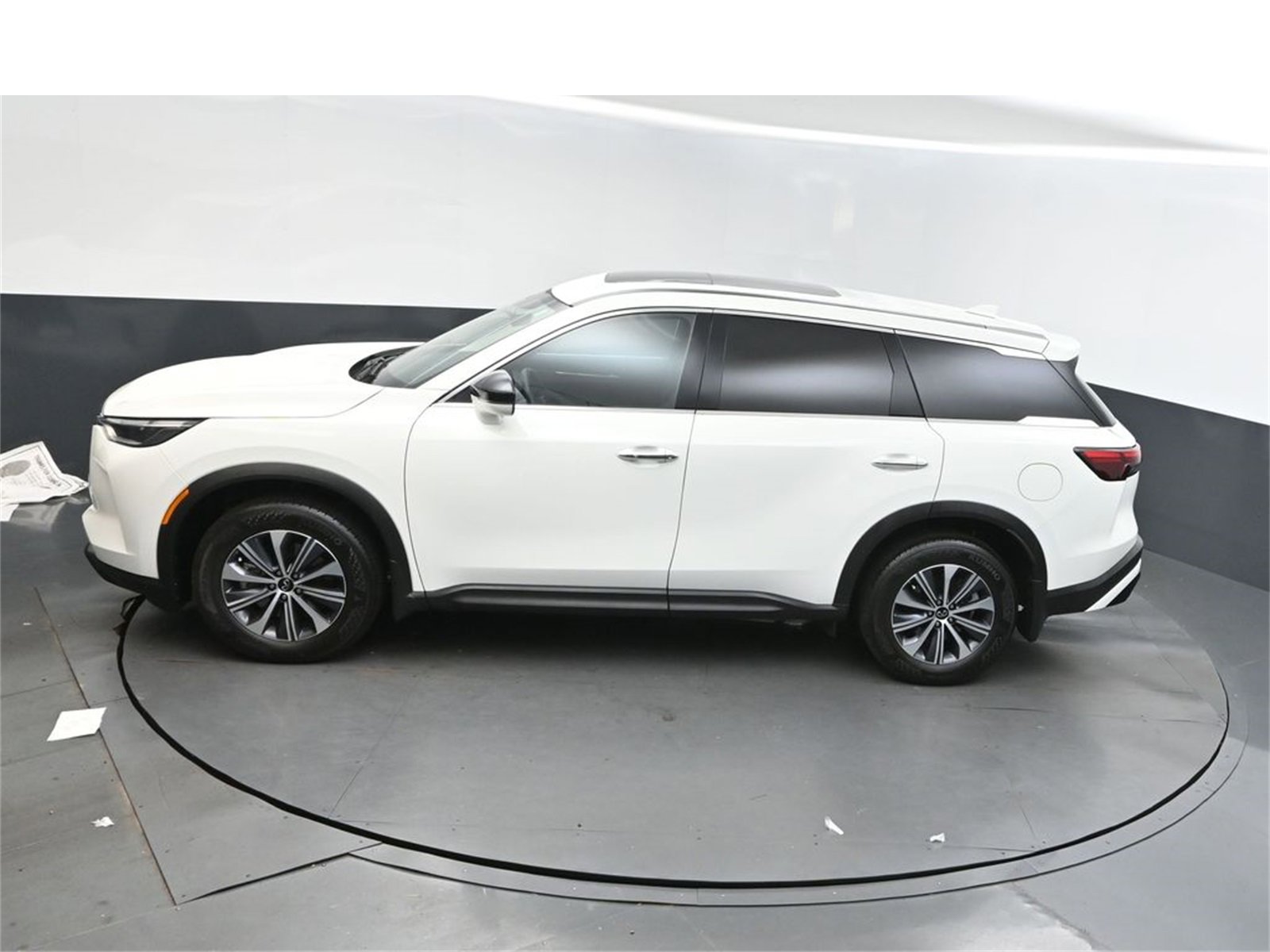 Certified 2025 INFINITI QX60 Pure image 34