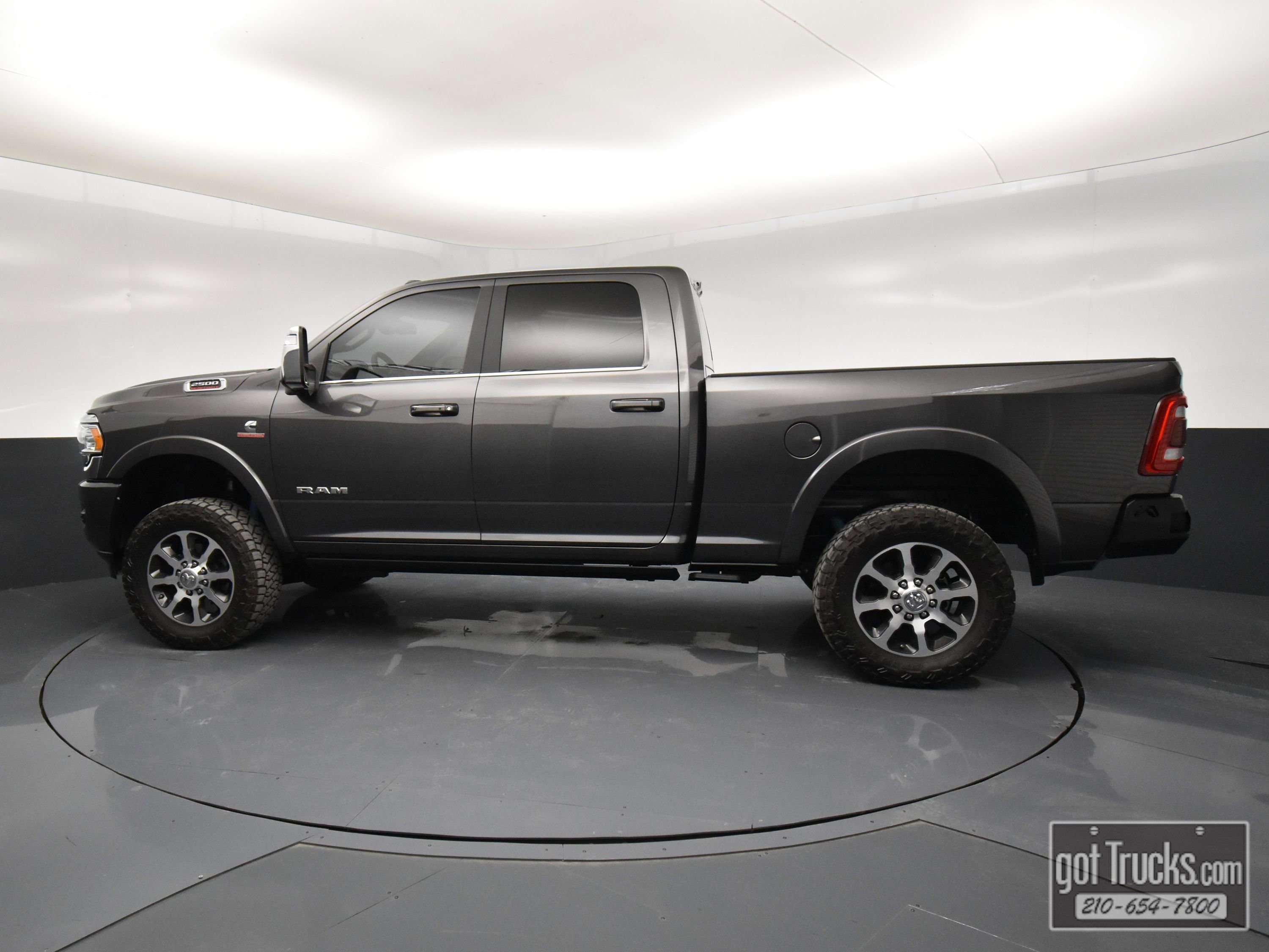 Used 2023 RAM 2500 Limited image 3