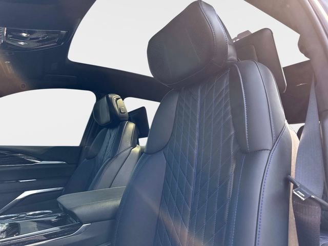 Certified 2025 Cadillac Escalade IQ Sport 1 AWD/4WD image 23