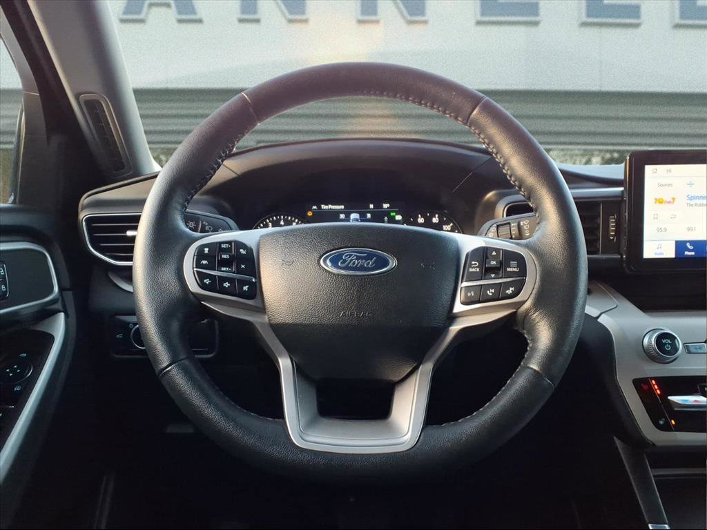 Used 2023 Ford Explorer XLT w/ Equipment Group 202A image 21