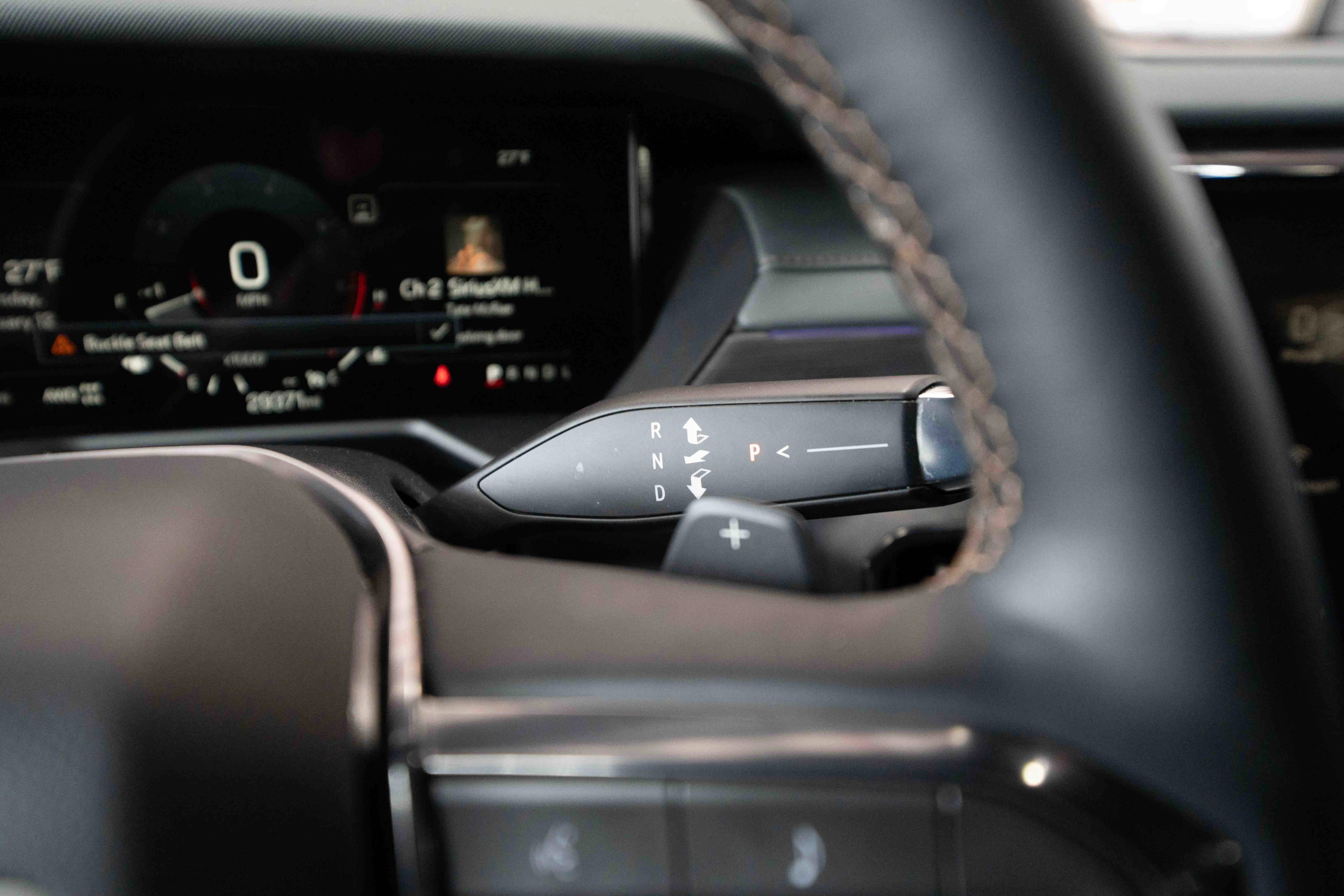 Used 2024 GMC Acadia AT4 w/ Luxury Package image 14