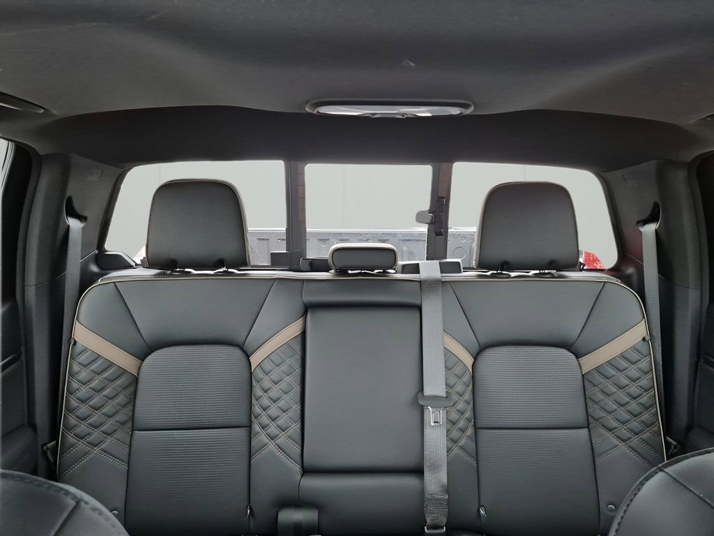 New 2026 GMC Canyon Denali image 40