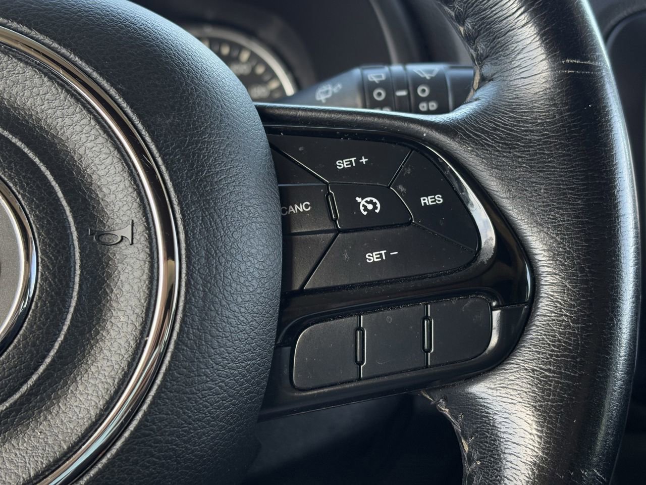 Used 2017 Jeep Renegade Altitude image 17