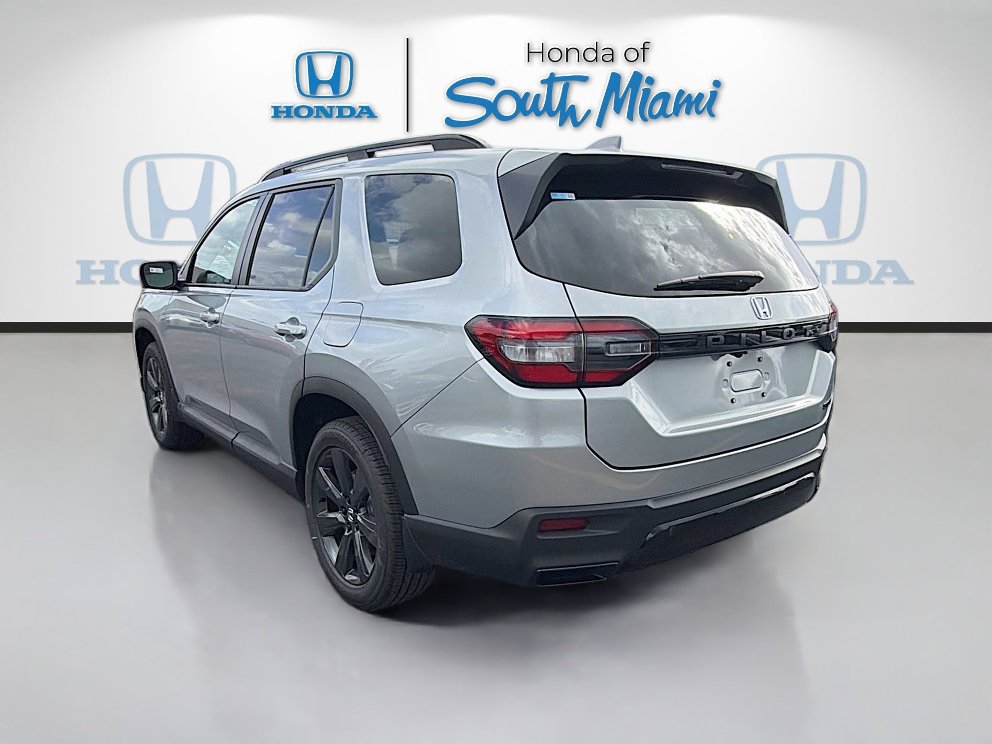 New 2026 Honda Pilot Sport image 5