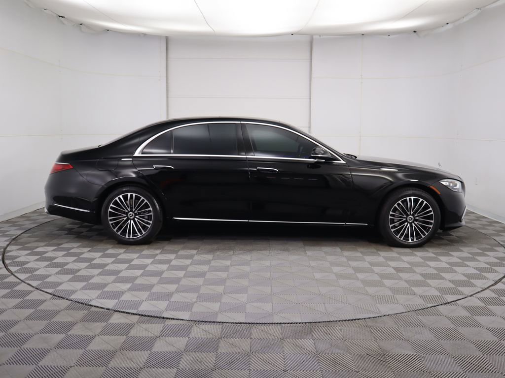 Used 2024 Mercedes-Benz S 580 4MATIC Sedan image 4