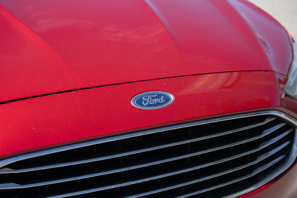 Used 2020 Ford Fusion SE FWD image 10