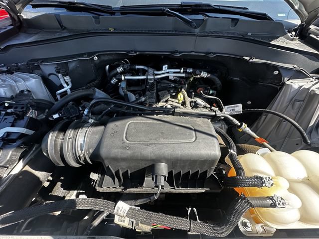 Certified 2023 Ford Explorer XLT w/ Equipment Group 202A AWD/4WD image 31