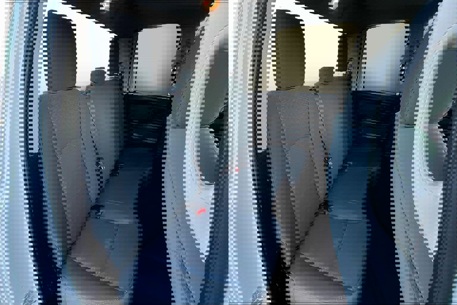 Used 2015 RAM 1500 Express image 24