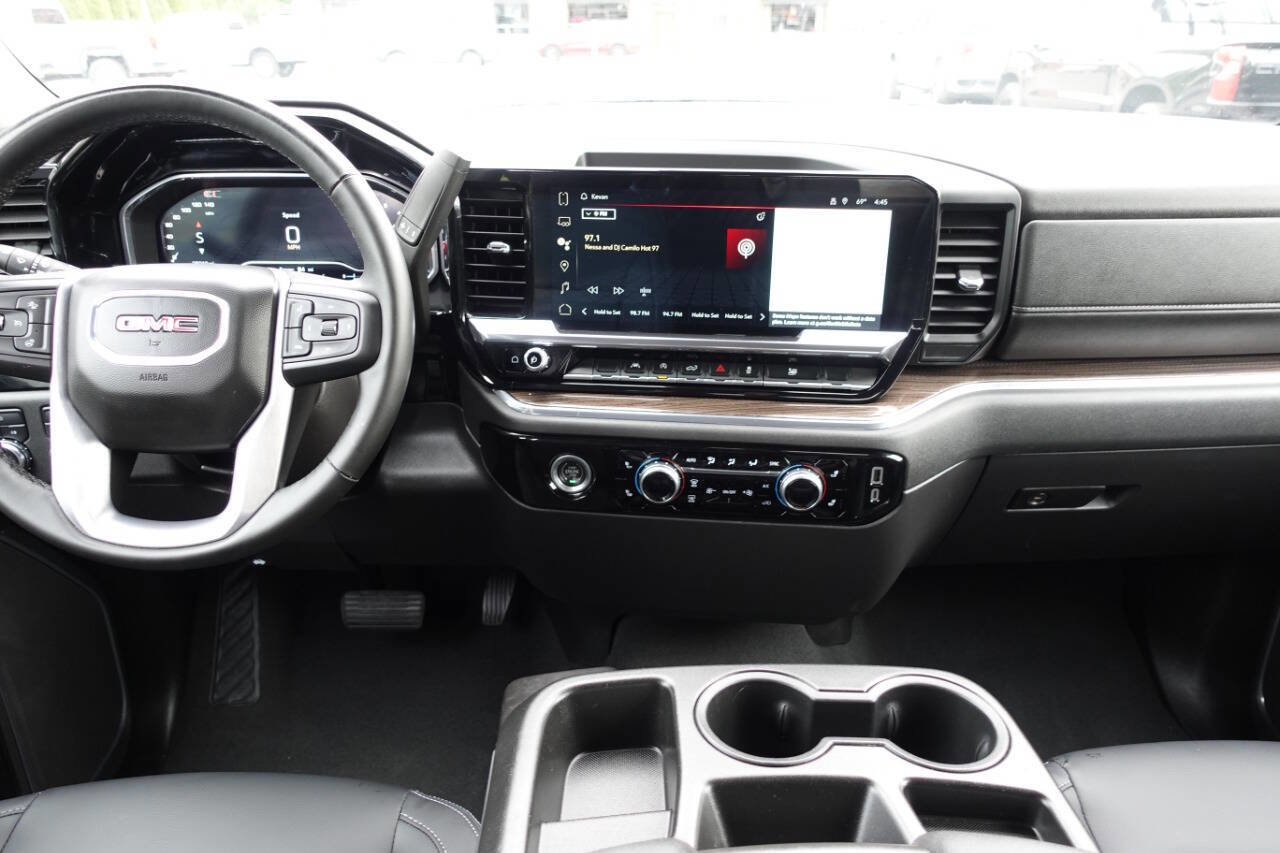 Used 2024 GMC Sierra 1500 Elevation AWD/4WD image 41