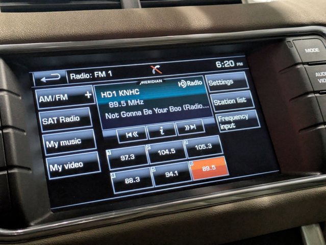 Used 2015 Land Rover Range Rover Evoque Pure Plus image 11