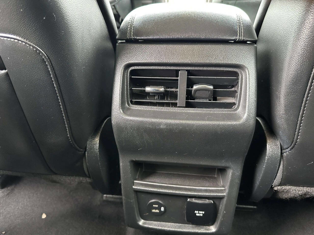 Used 2021 Ford Edge Titanium AWD/4WD image 30