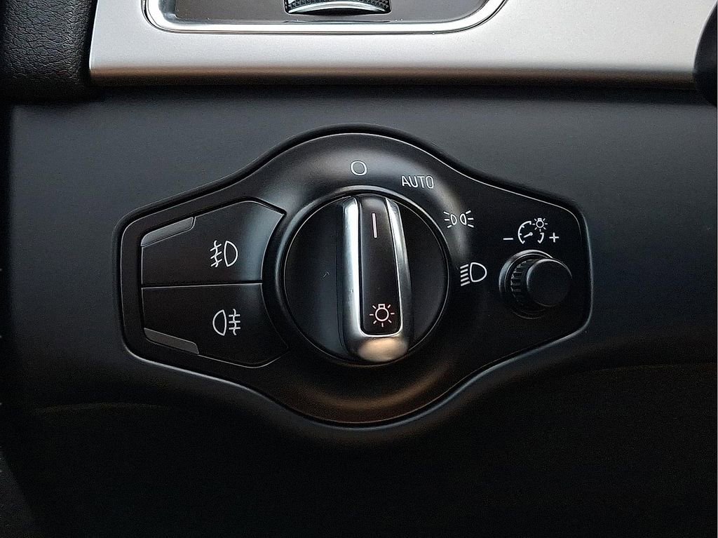 Used 2013 Audi A4 Premium Plus image 25