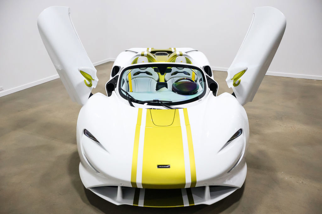 Used 2021 McLaren Elva RWD image 18