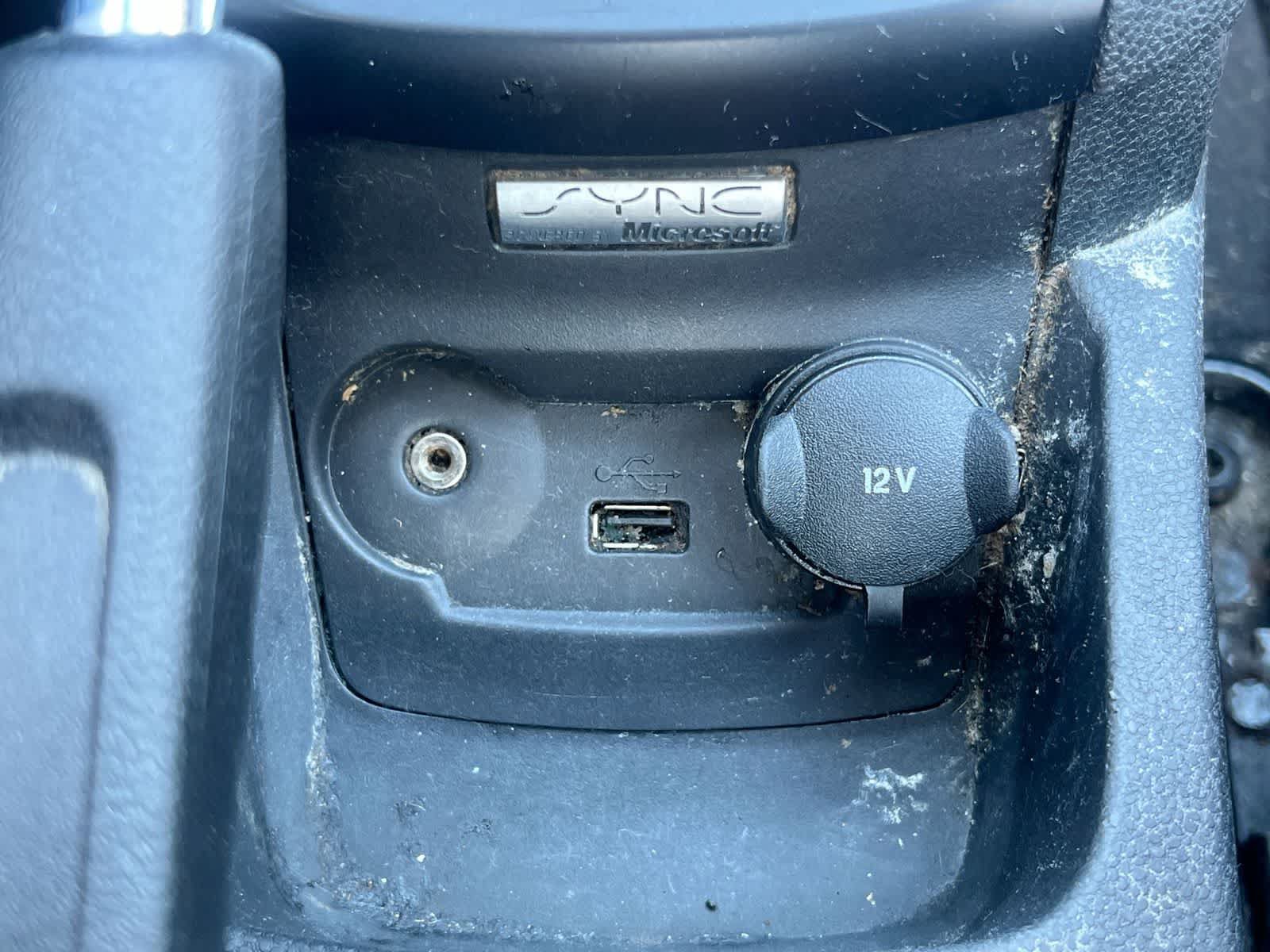 Used 2013 Ford Fiesta SE FWD image 29