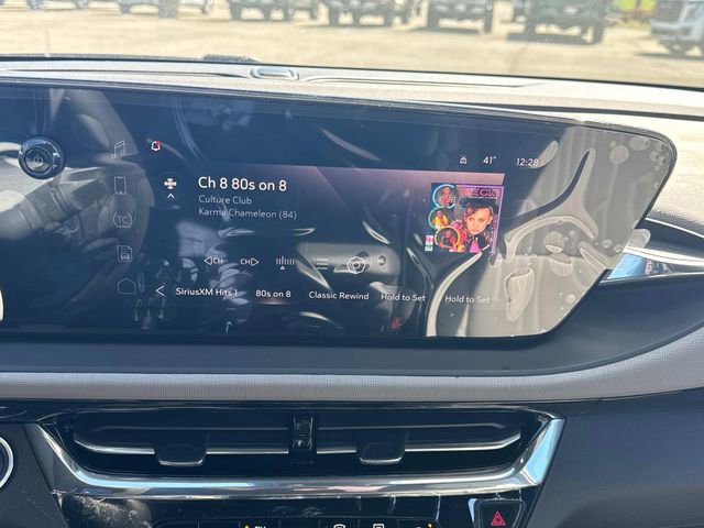 New 2026 Buick Envista Avenir image 32