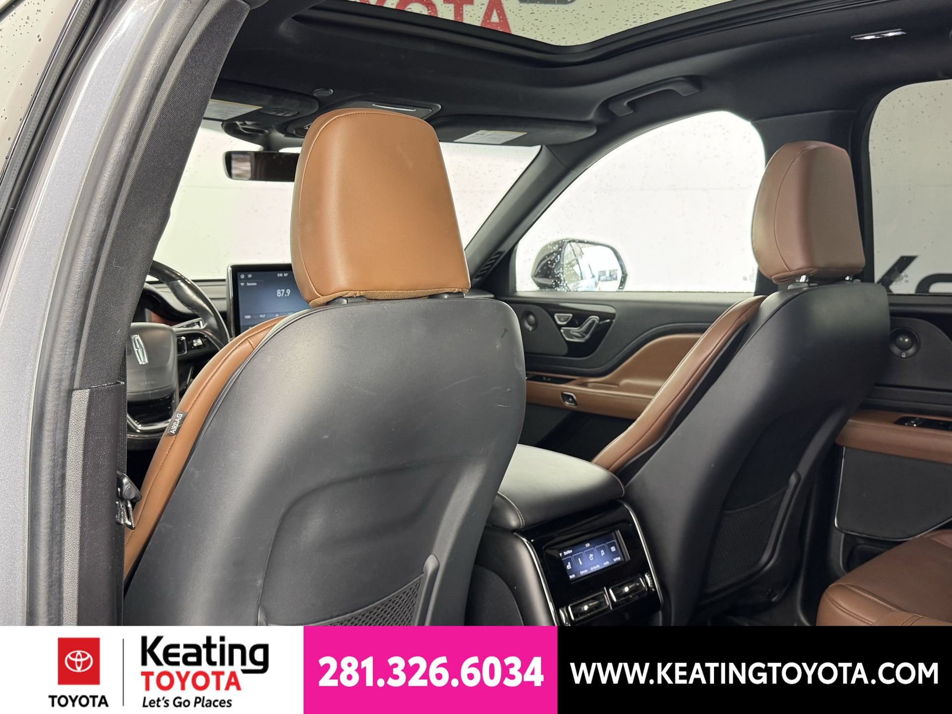 Used 2022 Lincoln Aviator Reserve w/ Elements Package Plus RWD image 16