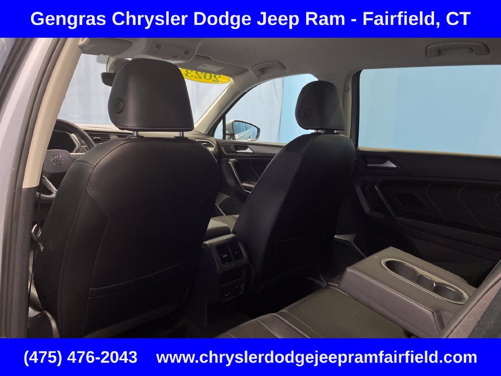 Used 2023 Volkswagen Tiguan SE AWD/4WD image 26