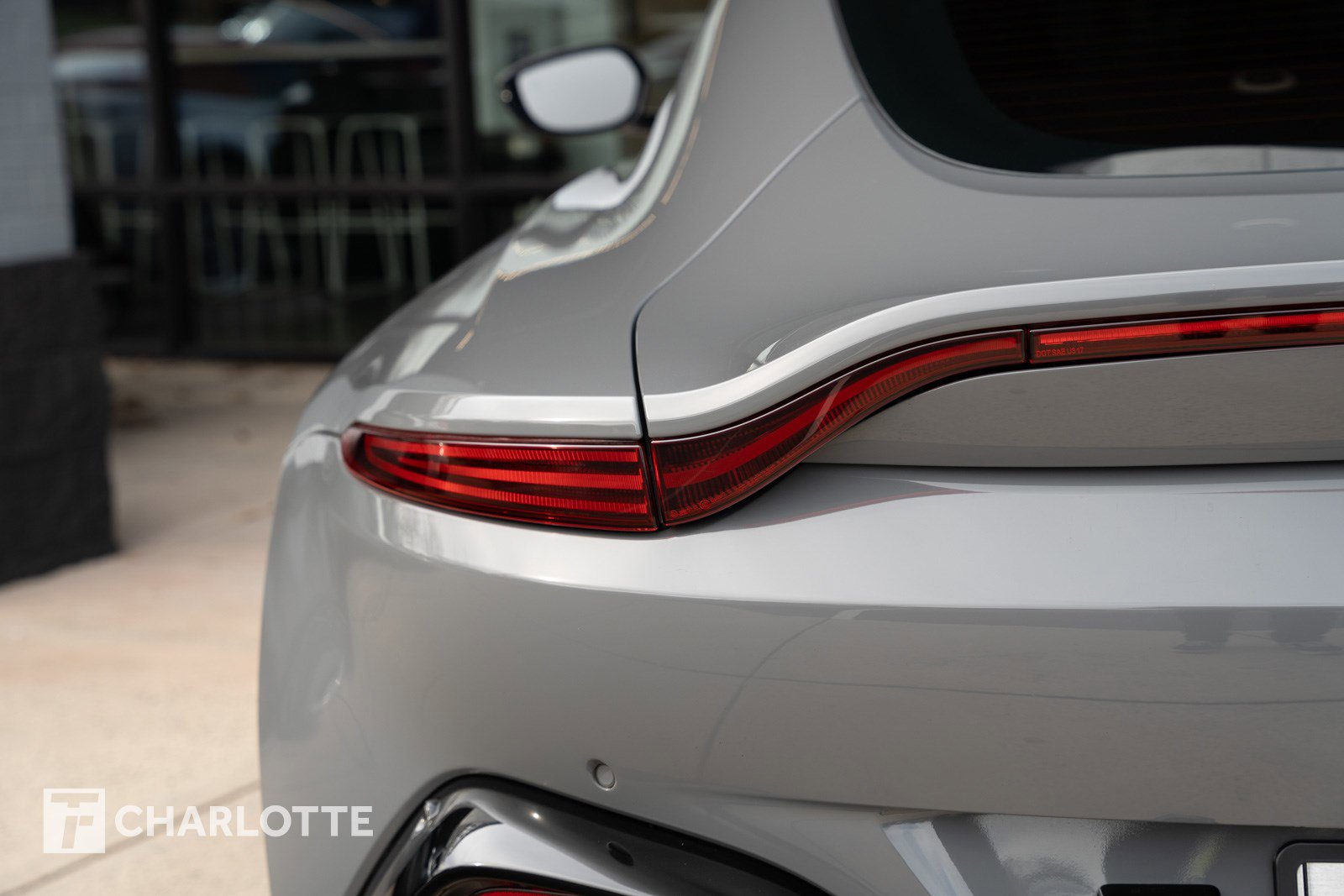 Used 2020 Aston Martin V8 Vantage Coupe image 14