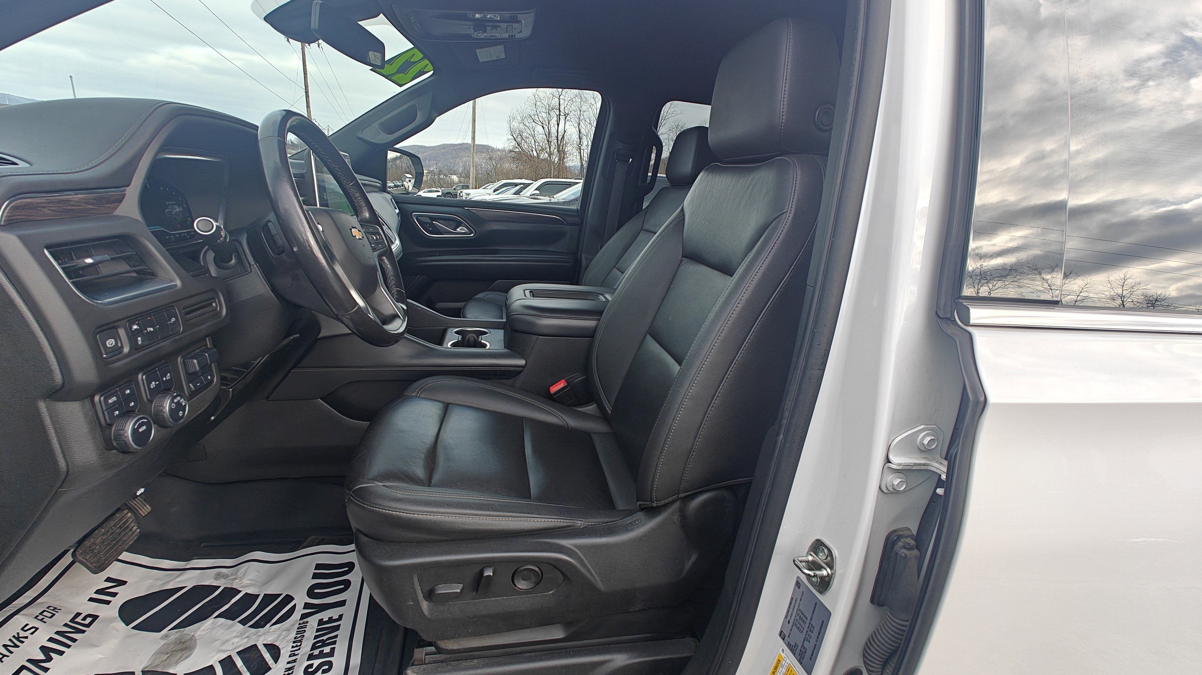 Used 2022 Chevrolet Suburban LT w/ Max Trailering Package image 14