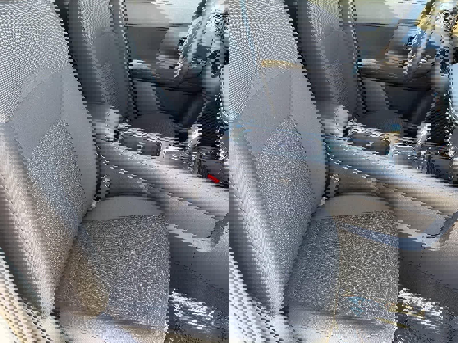 Certified 2025 Nissan Kicks S image 9