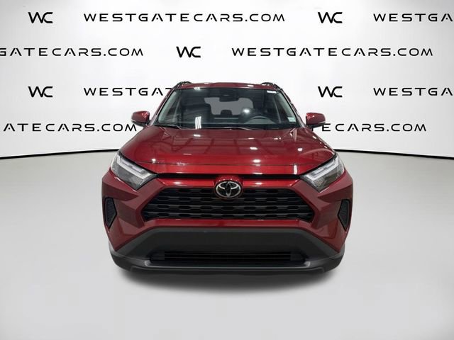 Used 2023 Toyota RAV4 XLE w/ Convenience Package image 4