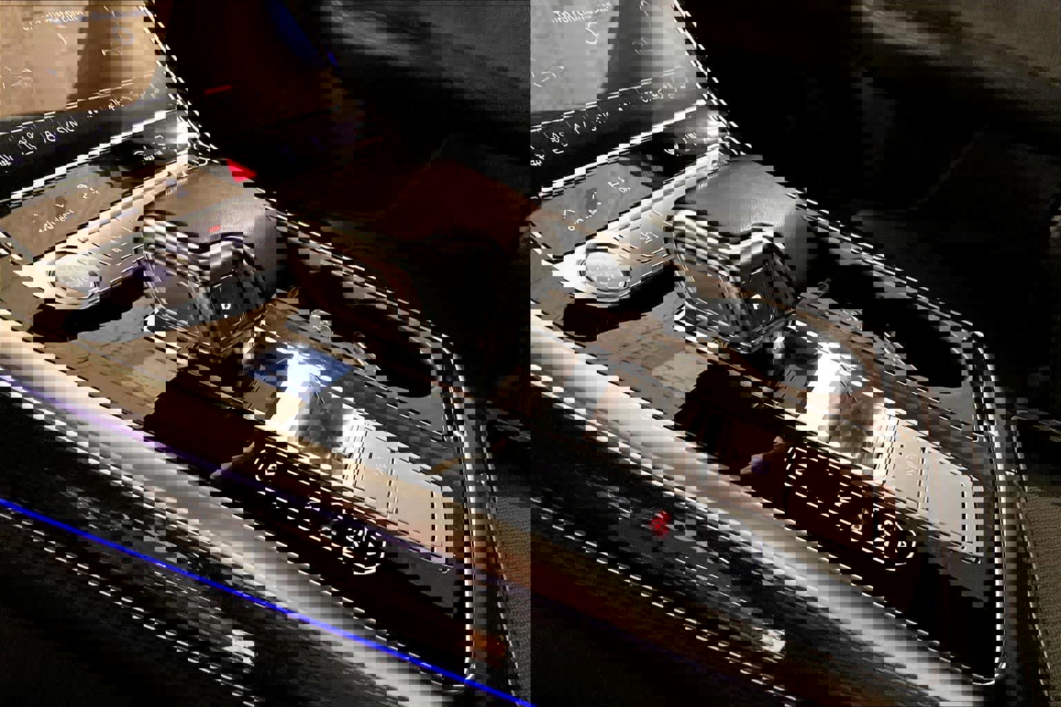 Used 2020 Audi Q8 Prestige w/ Prestige Package image 18