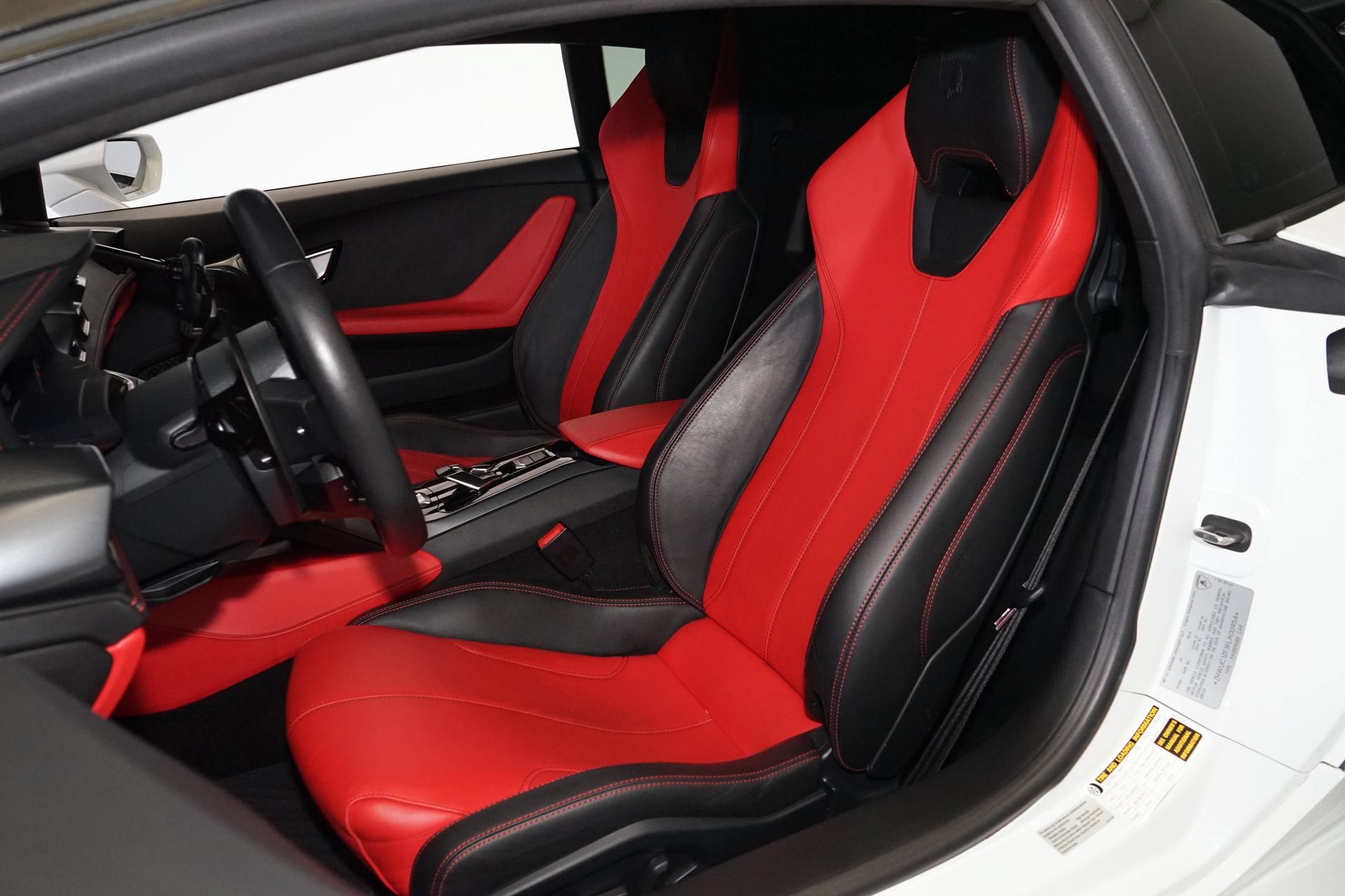 Used 2015 Lamborghini Huracan LP 610-4 AWD/4WD image 11