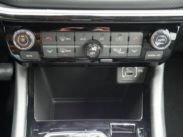 New 2026 Jeep Compass Limited AWD/4WD image 17