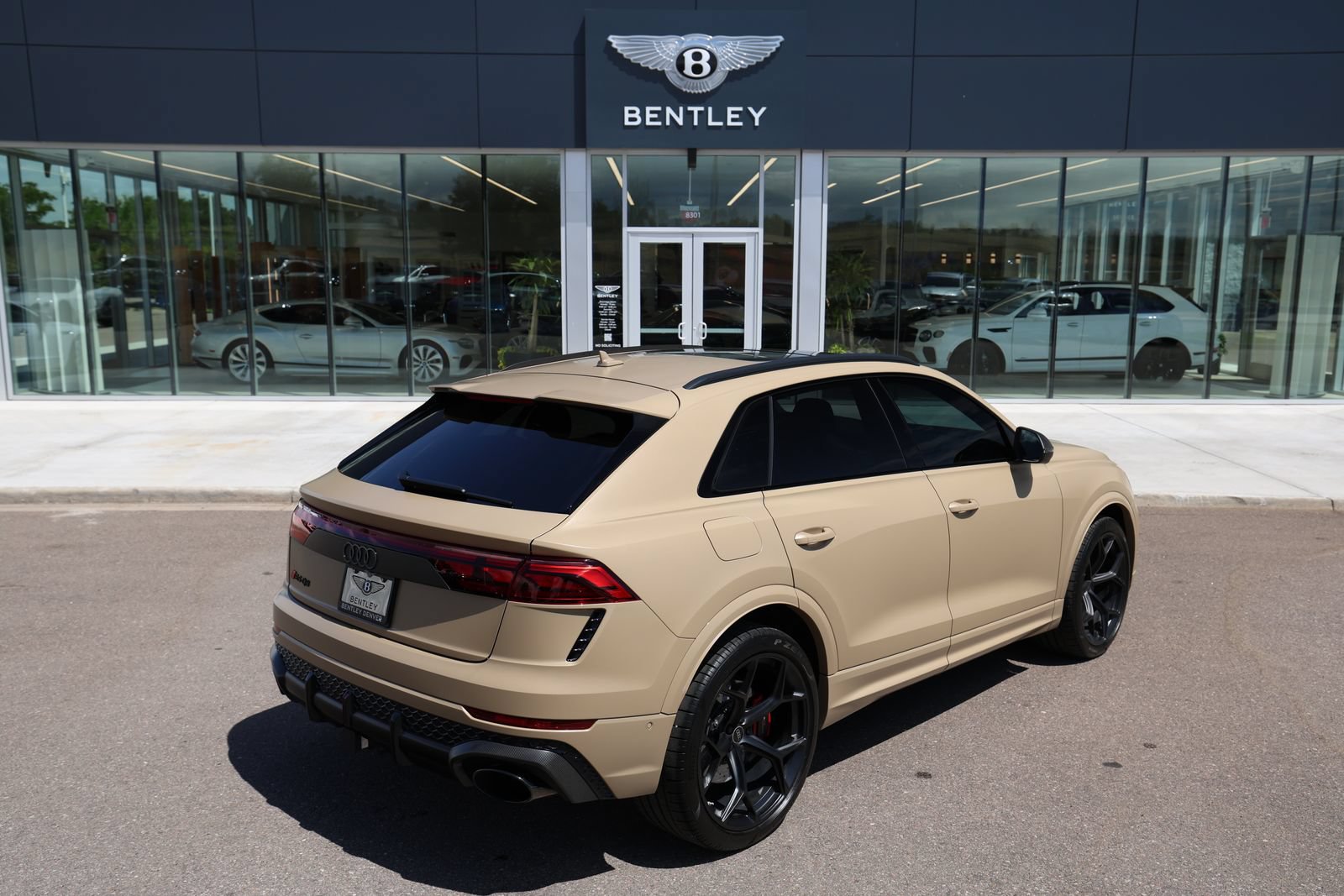 Used 2025 Audi RS Q8 performance AWD/4WD image 3