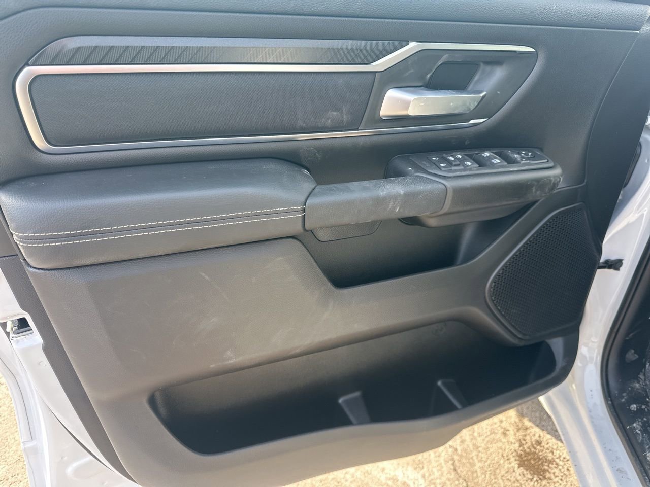 New 2026 RAM 1500 4x4 Crew Cab image 12