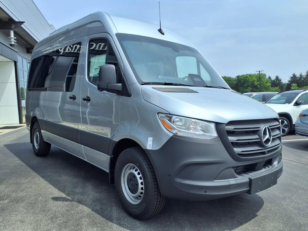 New 2025 Mercedes-Benz Sprinter 2500 image 8