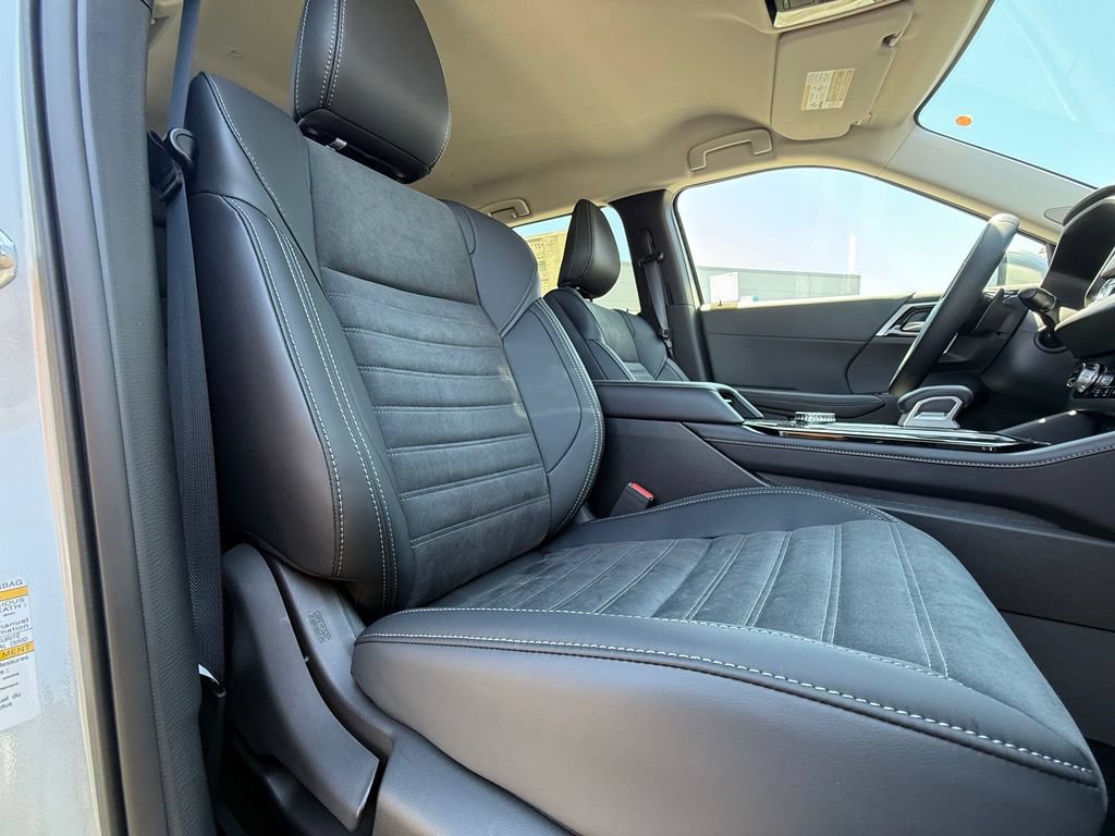 New 2026 Mitsubishi Outlander SE AWD/4WD image 16