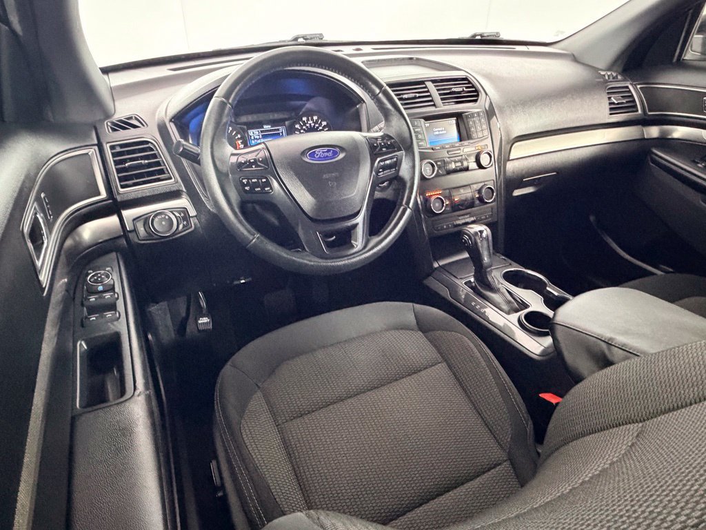 Used 2018 Ford Explorer XLT FWD image 13